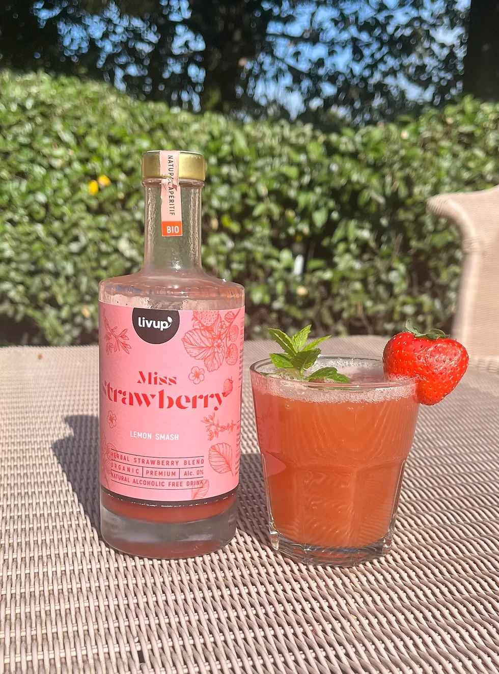 livup strawberry